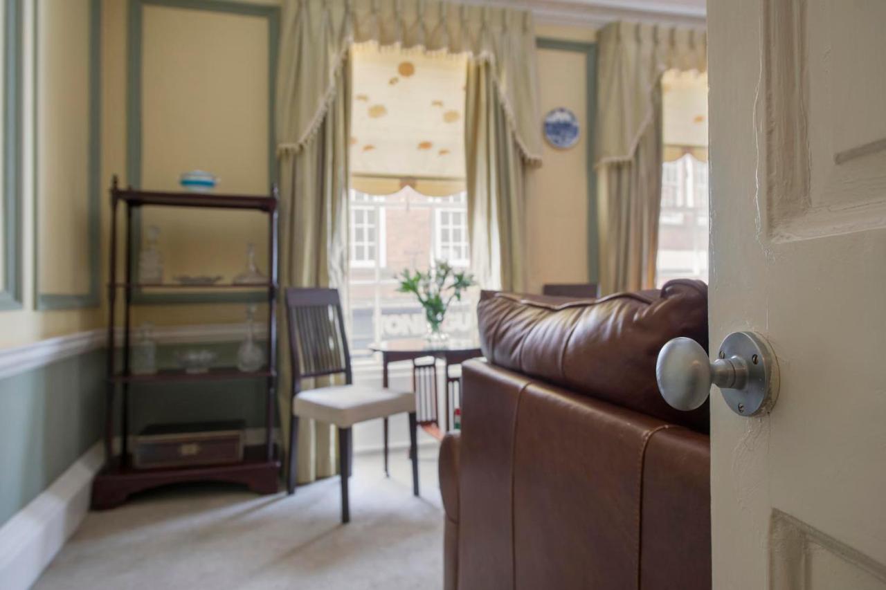 St Helen'S House With Minster Views Apartment York Bagian luar foto