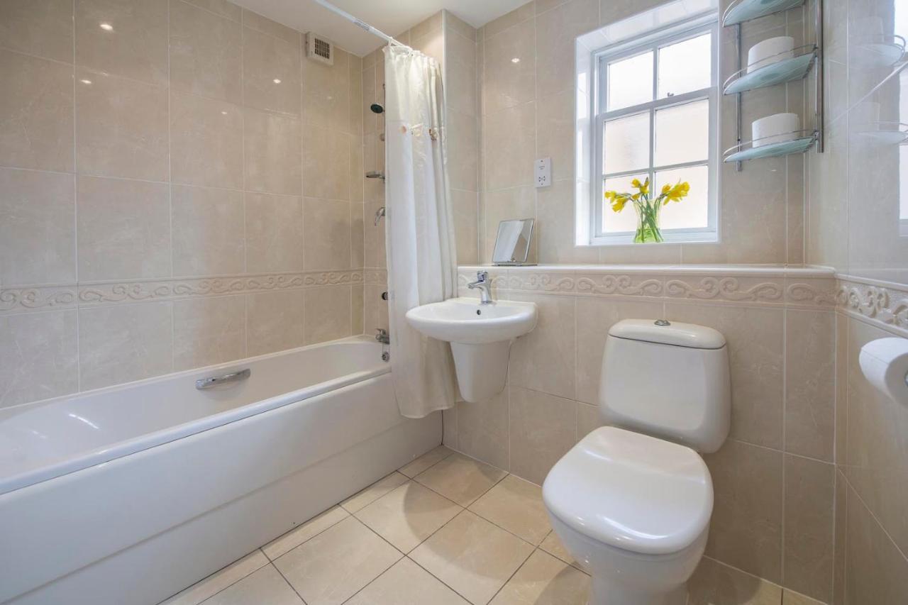 St Helen'S House With Minster Views Apartment York Bagian luar foto