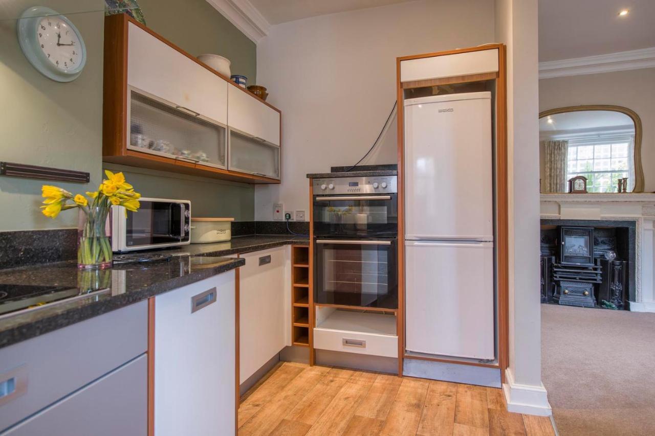 St Helen'S House With Minster Views Apartment York Bagian luar foto